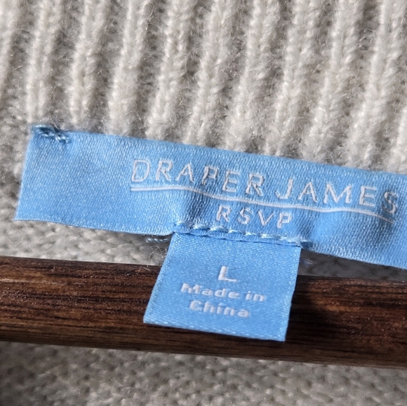 Draper James RSVP Long Sleeve Gray Jeweled Sweater Size Large - Picture 6 of 15